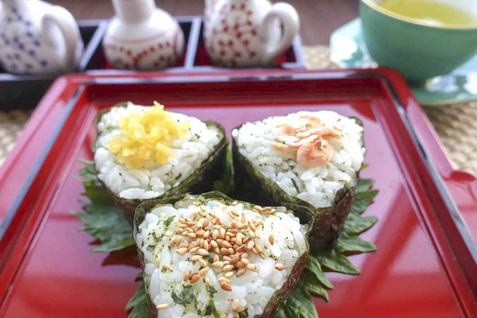 お茶がらごはんのおにぎり